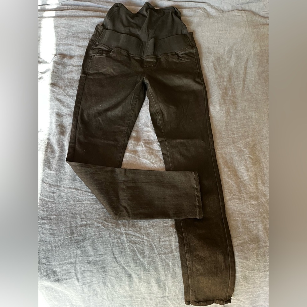 Isabella Oliver Black Skinny Maternity Over the Bump Jeans